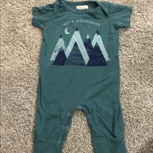 Jumpsuit “move mountains” peek company